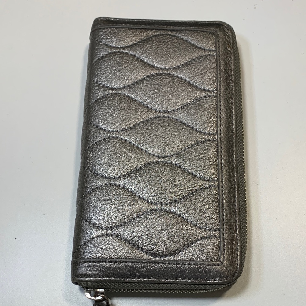 Vera Bradley Quilted Silver Wallet - Picture 2 of 3